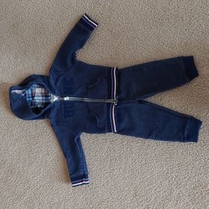 2-Piece Caster's "HUNK" set,size 12 months